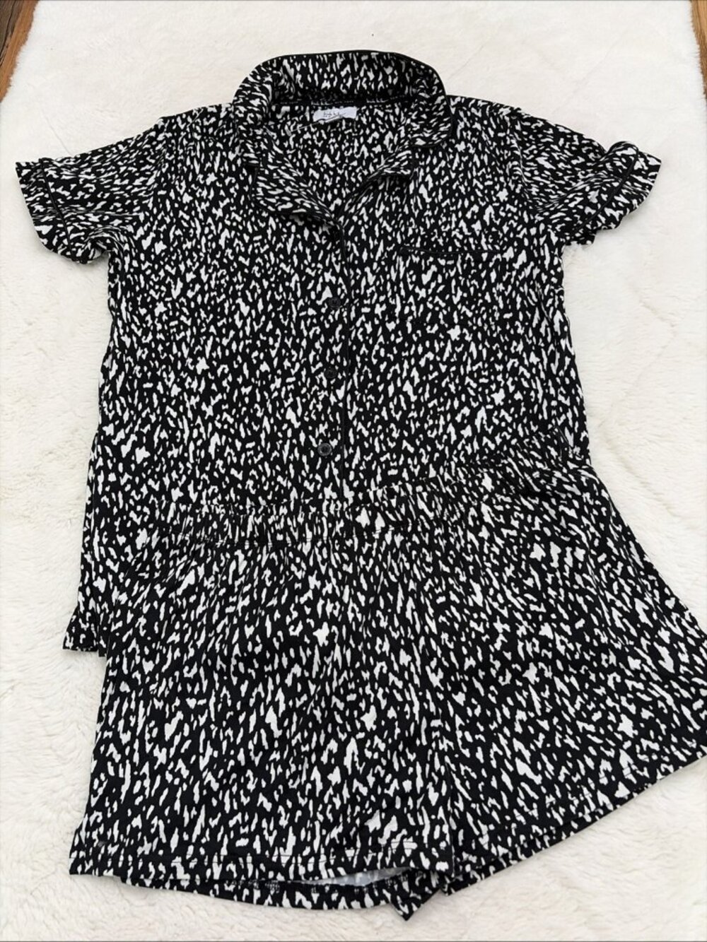 Nicole Miller Womens Black Animal Print Pajama Set Short Small Short Sleeve